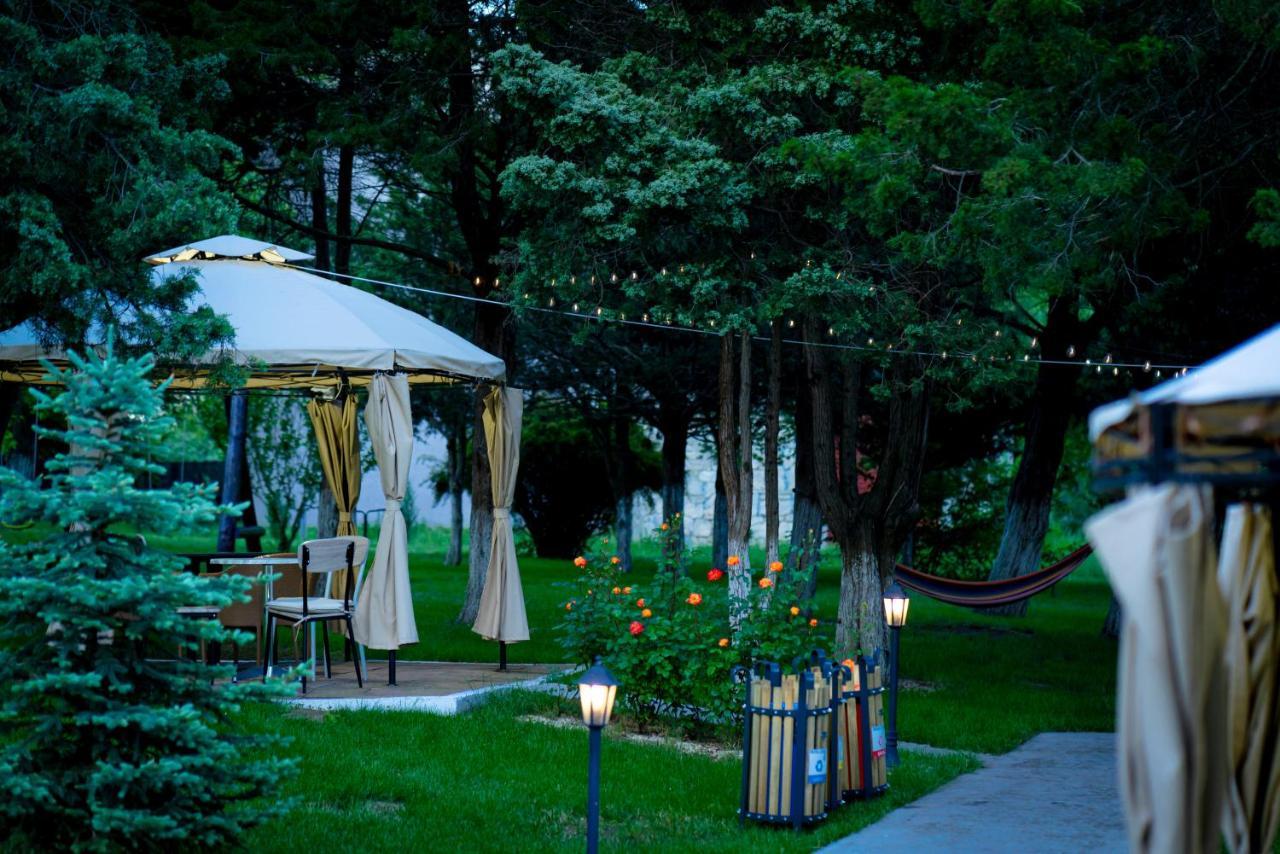 Hotel Corina เวนุส ภายนอก รูปภาพ