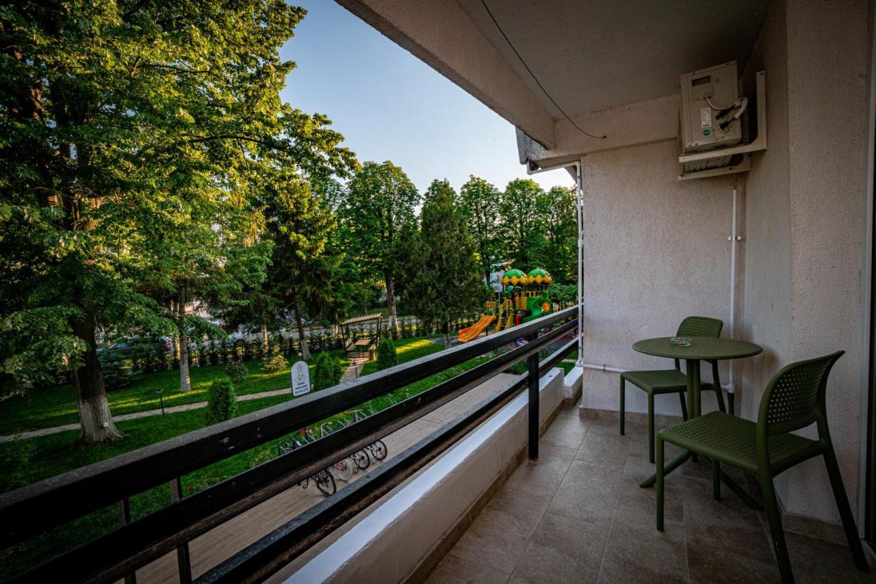 Hotel Corina เวนุส ภายนอก รูปภาพ