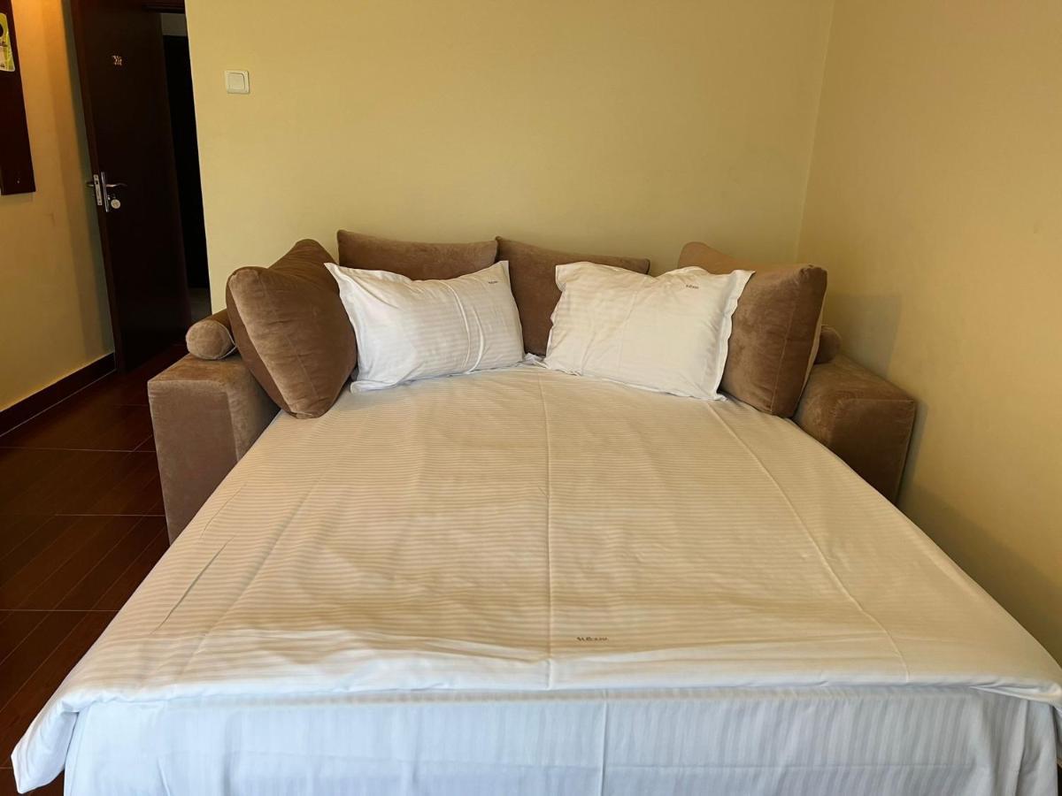 Hotel Corina เวนุส ภายนอก รูปภาพ